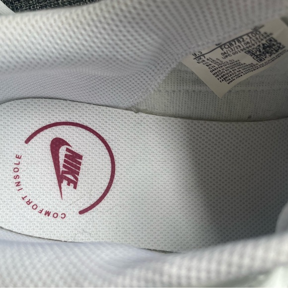 Nike White and Pink Blazer Low Sneakers - Picture 5 of 8